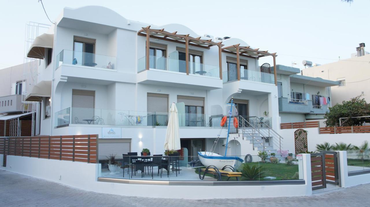 Elimia Suites&Studios Makrýgialos Exterior foto